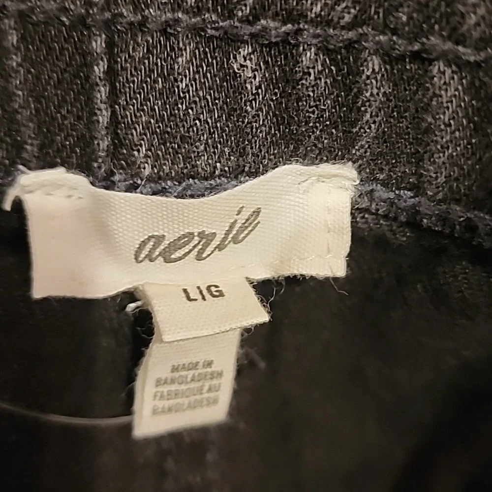 🖤NWT🖤 Aerie Cut Off Raw Edge Frayed Distressed Black Denim Shorts - Picture 7 of 11